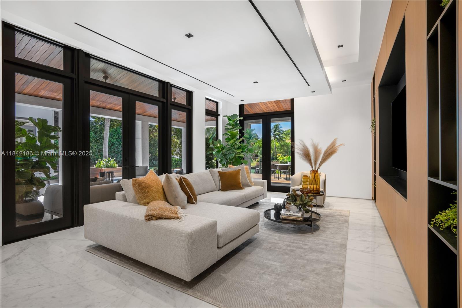 BAY POINT - Residential