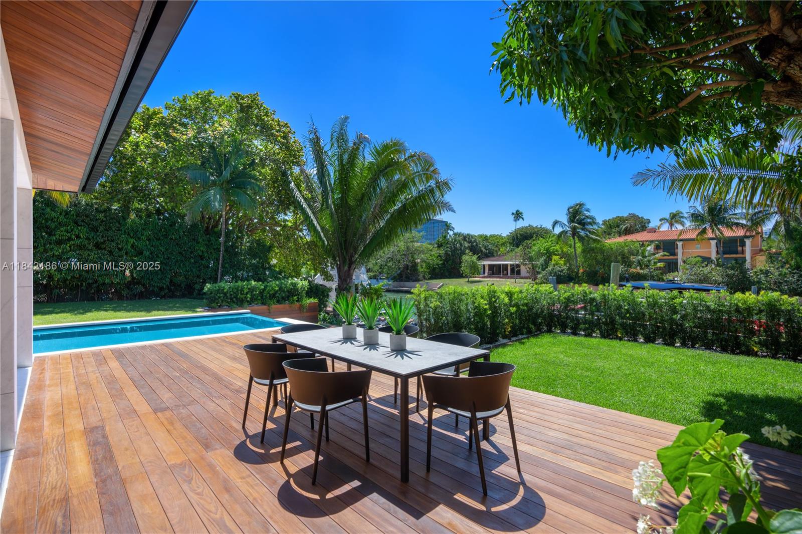 BAY POINT - Residential