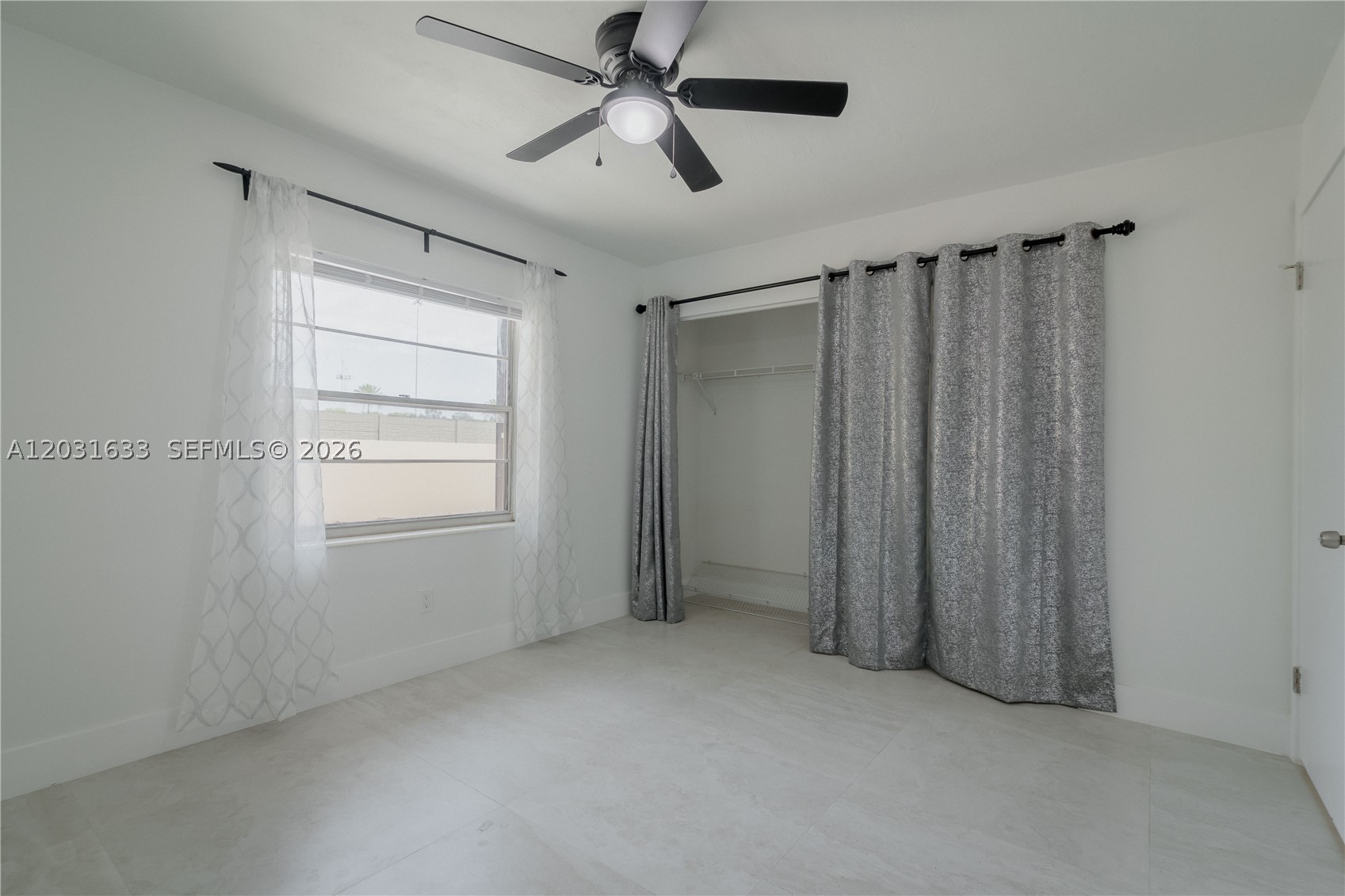 DEVON-AIRE VILLAS SEC 3 - Residential Lease