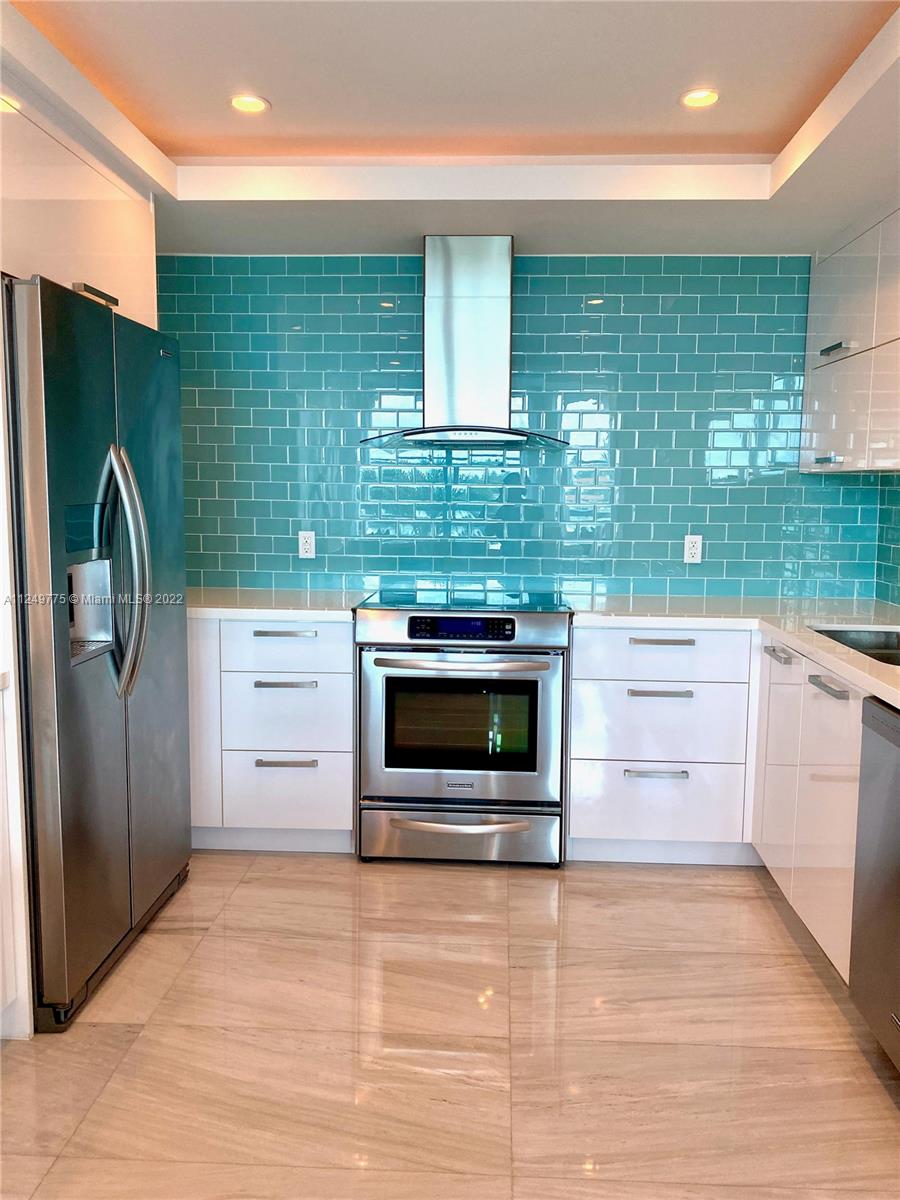 CRYSTAL HOUSE CONDO - Residential Lease