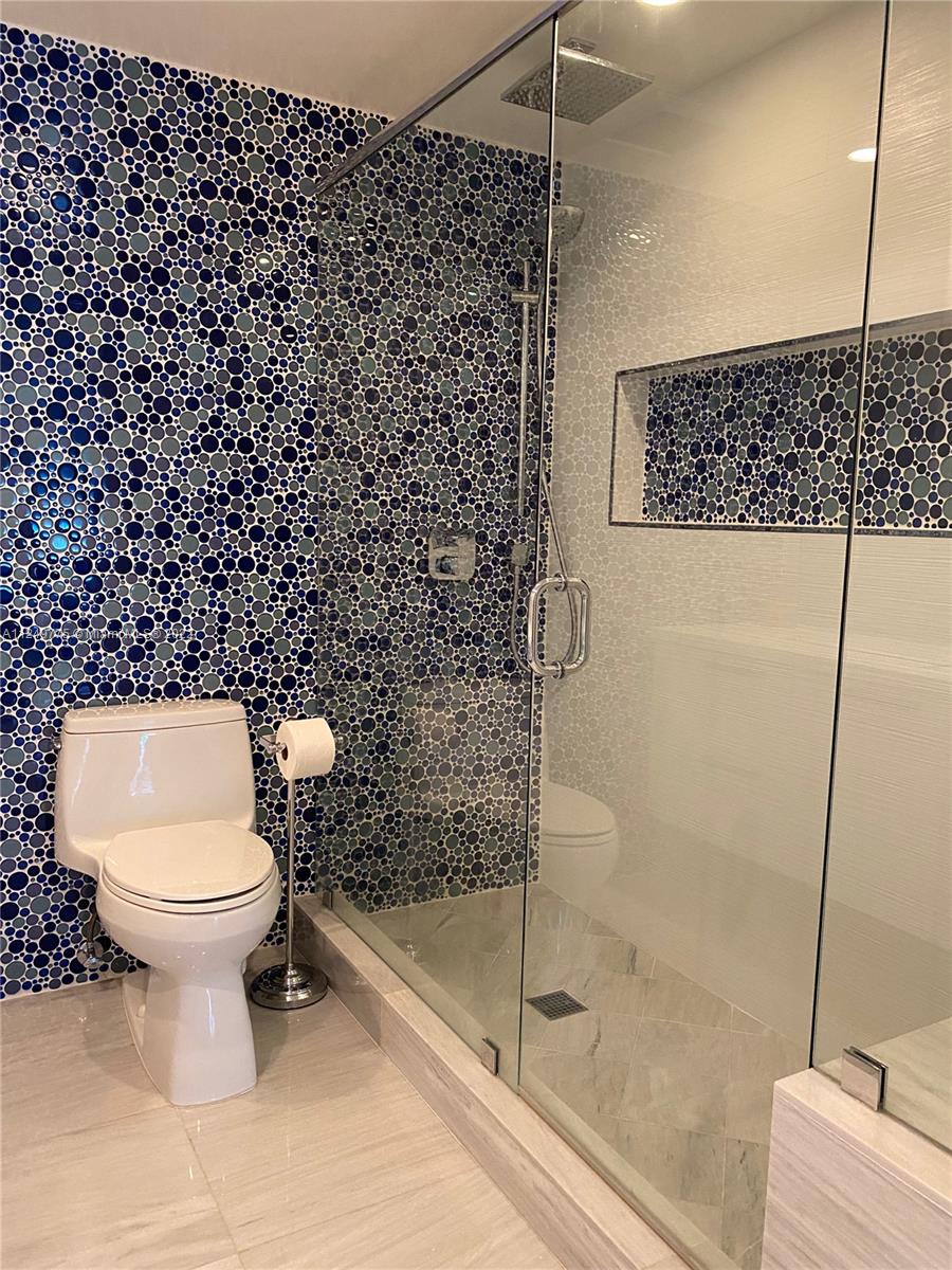CRYSTAL HOUSE CONDO - Residential Lease