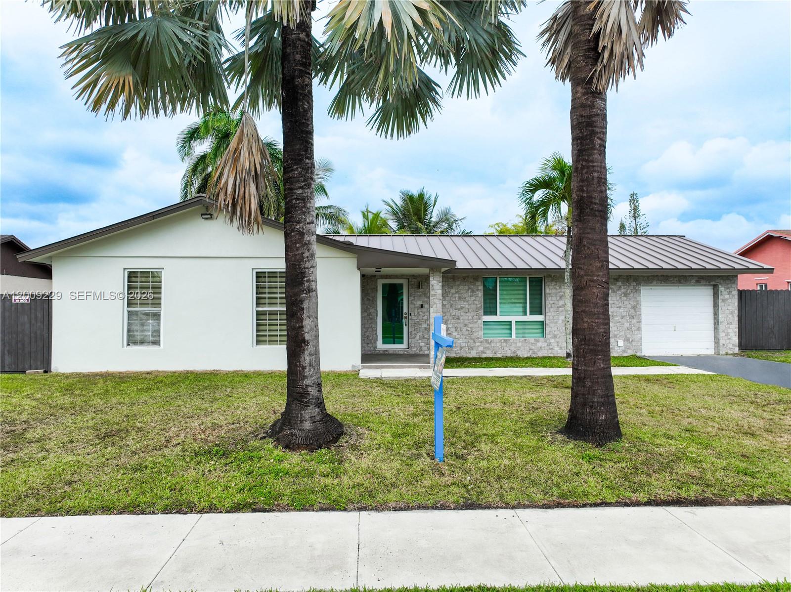 MEADOW WOOD MANOR SEC 6 - Residential