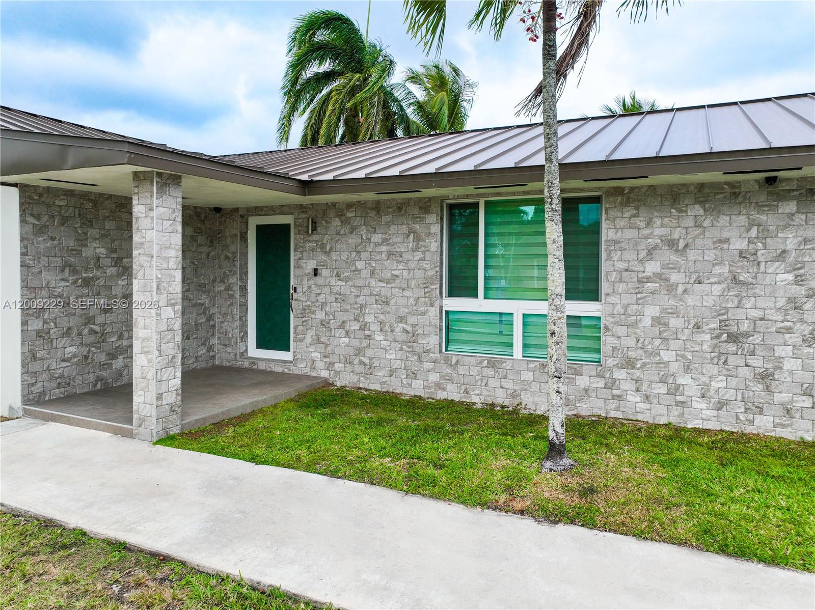 MEADOW WOOD MANOR SEC 6 - Residential