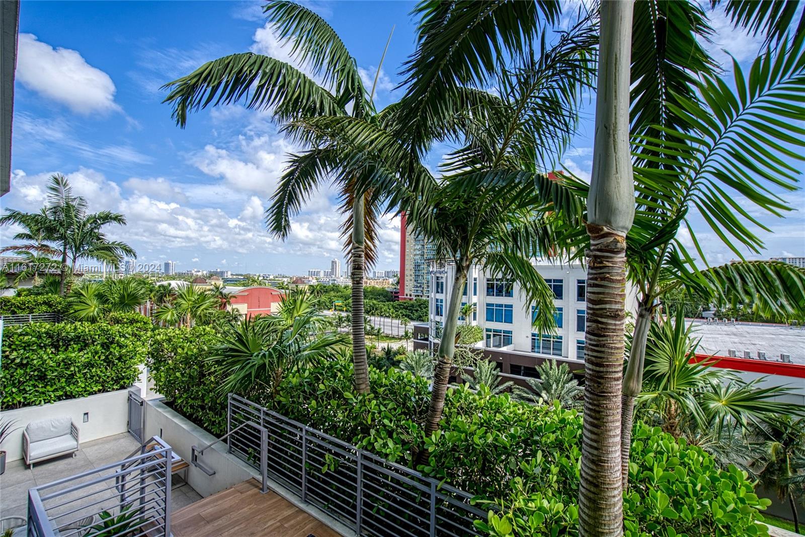 PARQUE TOWERS CONDO - Residential Lease