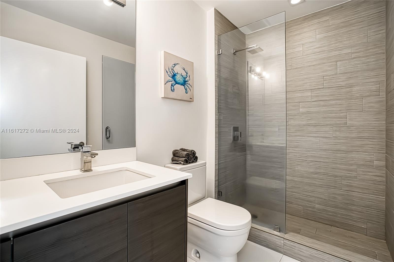 PARQUE TOWERS CONDO - Residential Lease
