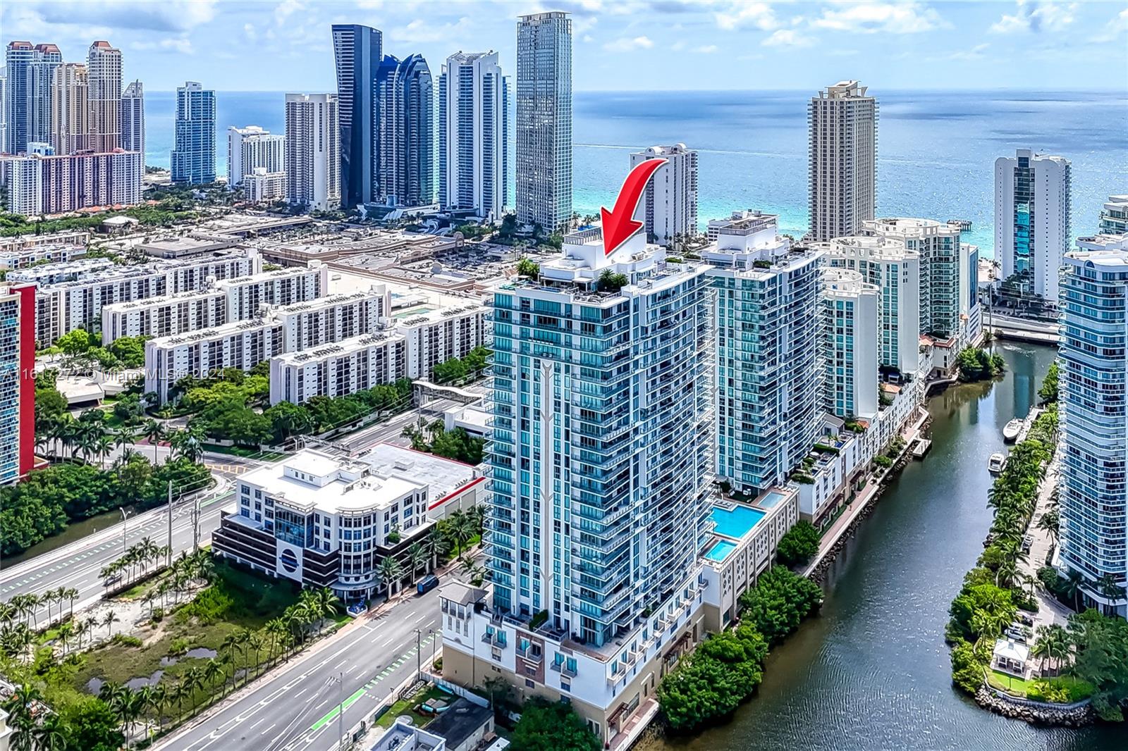 PARQUE TOWERS CONDO - Residential Lease