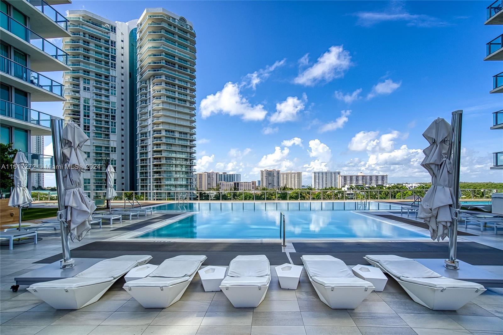 PARQUE TOWERS CONDO - Residential Lease