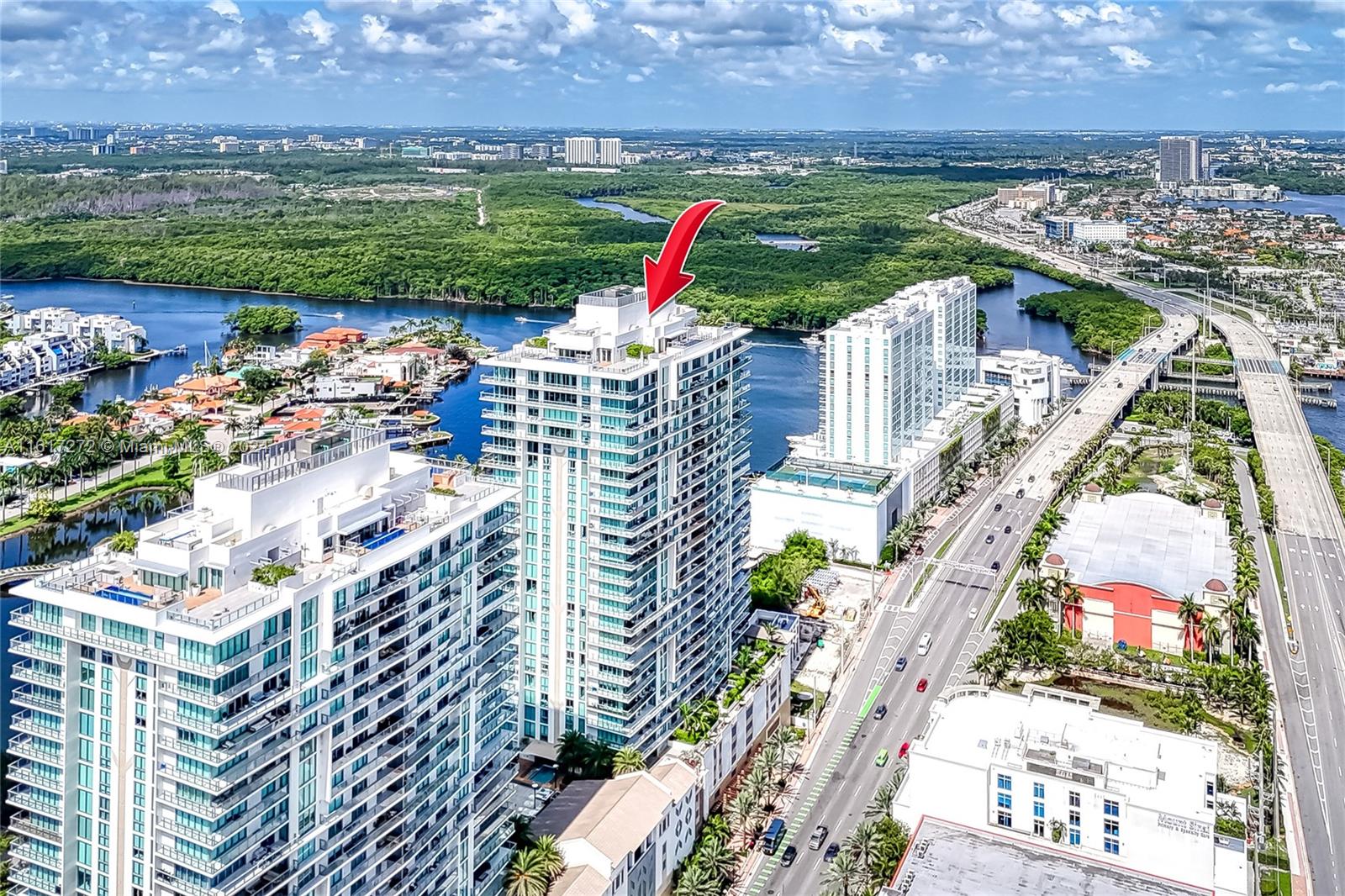 PARQUE TOWERS CONDO - Residential Lease