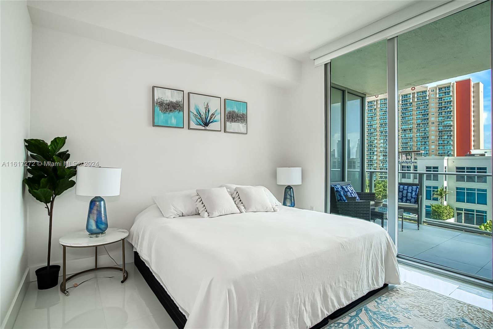 PARQUE TOWERS CONDO - Residential Lease