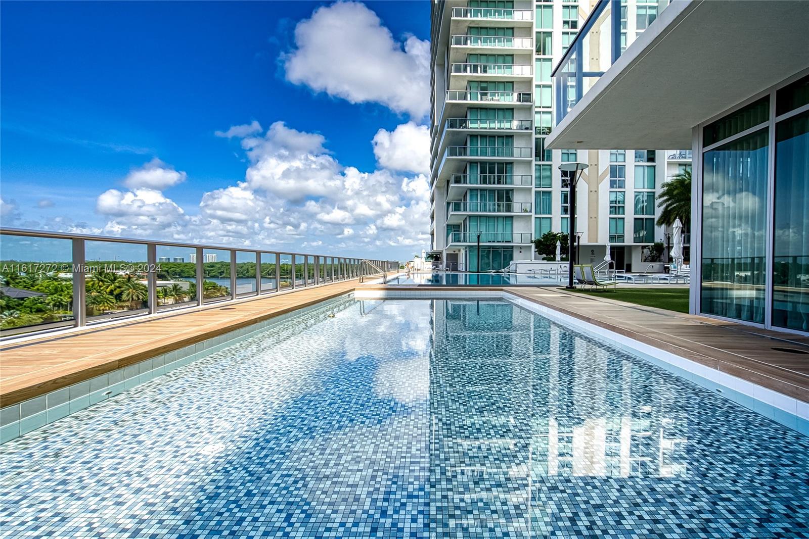 PARQUE TOWERS CONDO - Residential Lease