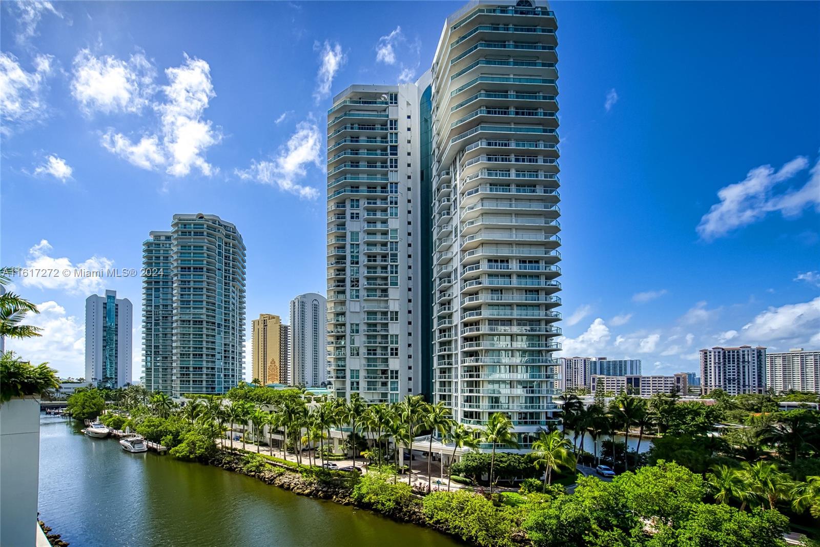 PARQUE TOWERS CONDO - Residential Lease