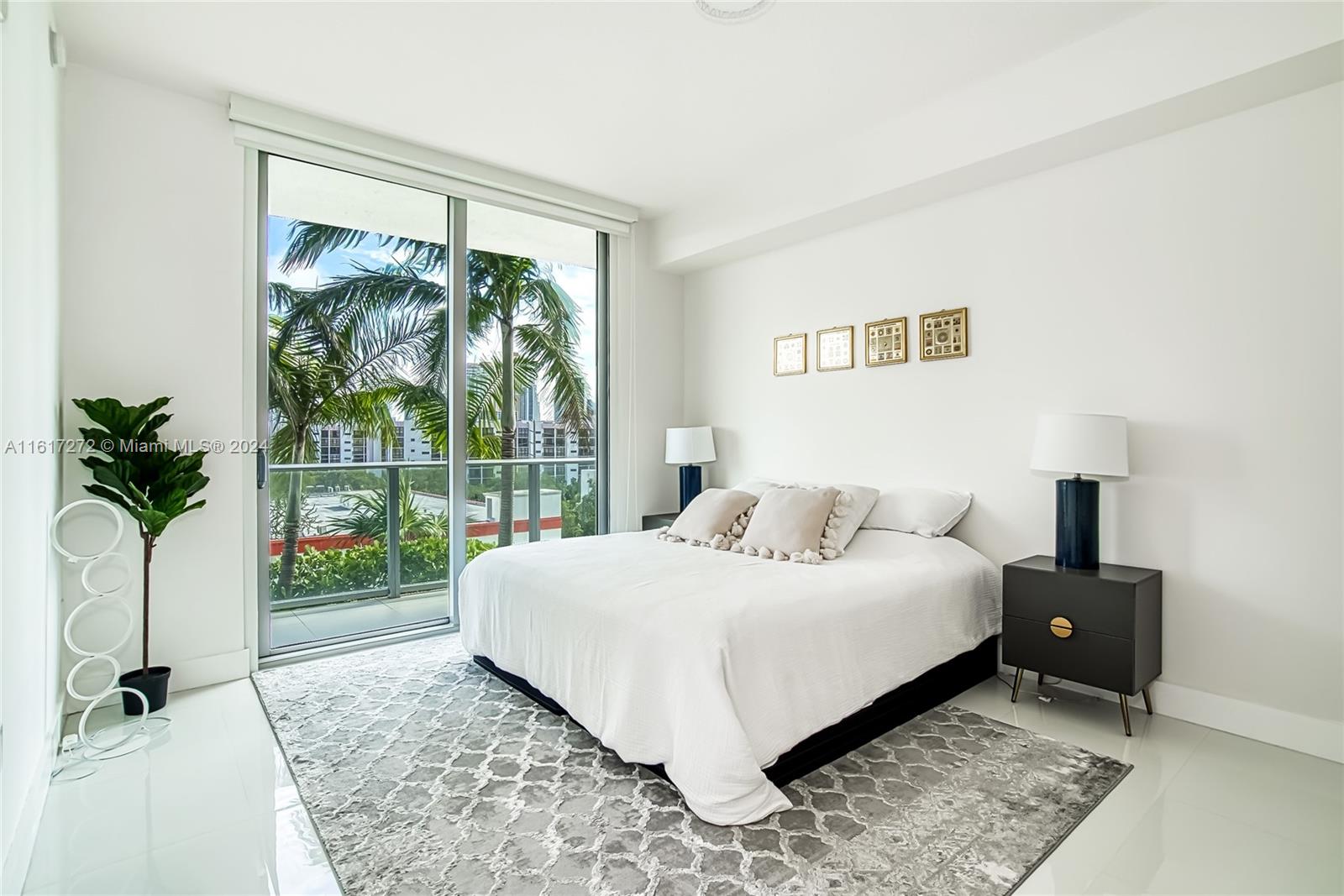 PARQUE TOWERS CONDO - Residential Lease
