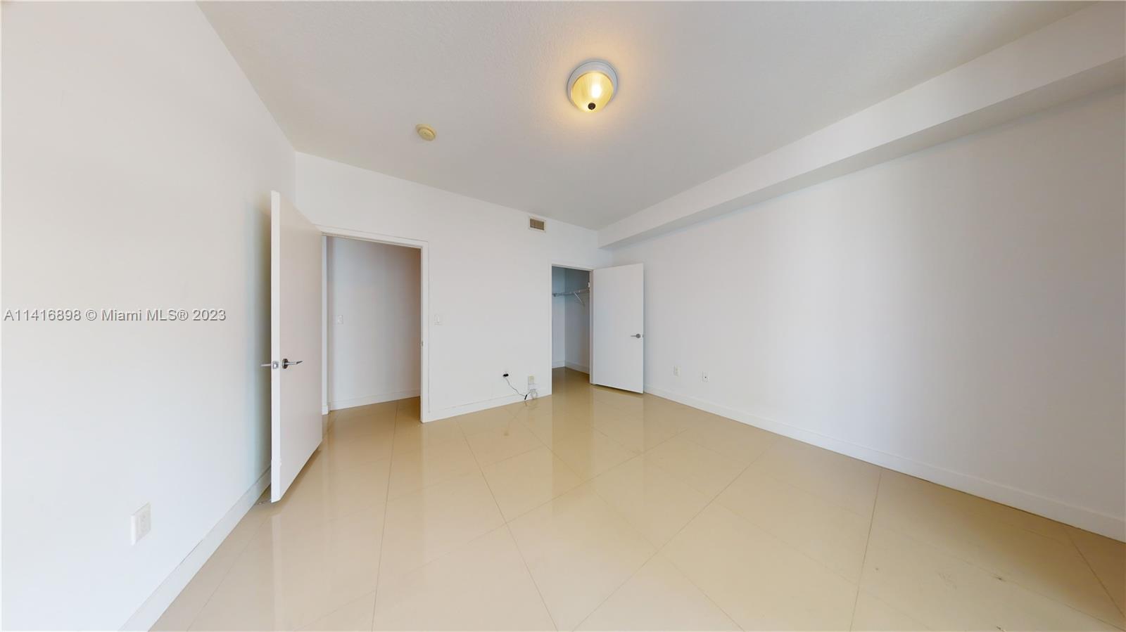 THE AXIS ON BRICKELL II C - Residential Lease
