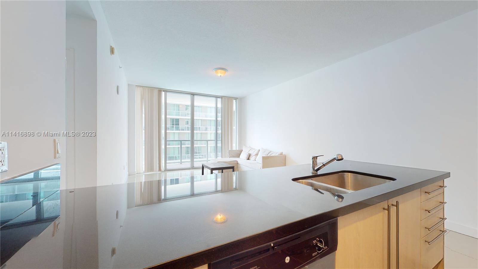 THE AXIS ON BRICKELL II C - Residential Lease