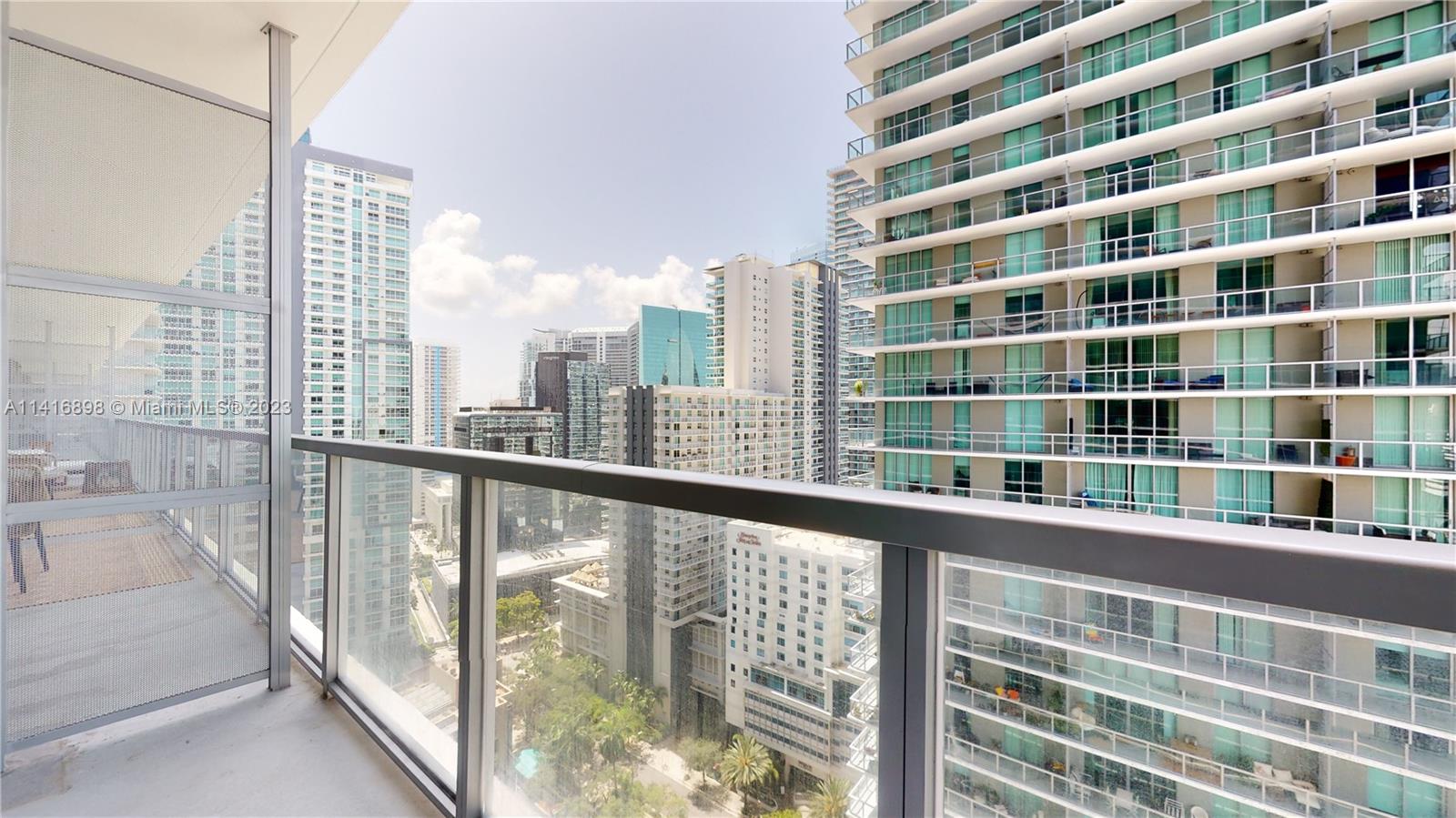 THE AXIS ON BRICKELL II C - Residential Lease