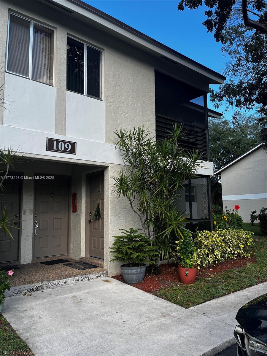 Vibrant community lushly landscaped. amenities include swimming pool, tennis court, basketball court, walking trail, gym, clubhouse you can rent for family events. Washer and dryer in unit, lake view from bedroom and kitchen. All ages, pet friendly community (with weight restriction).Conveniently located near shopping, major highways accessibility for the perfect lifestyle.