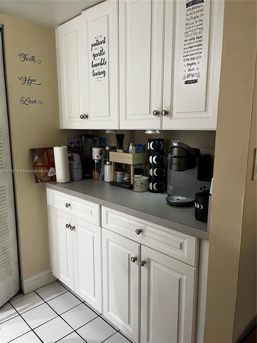 GARDENS NORTH THREE CONDO - Residential Lease