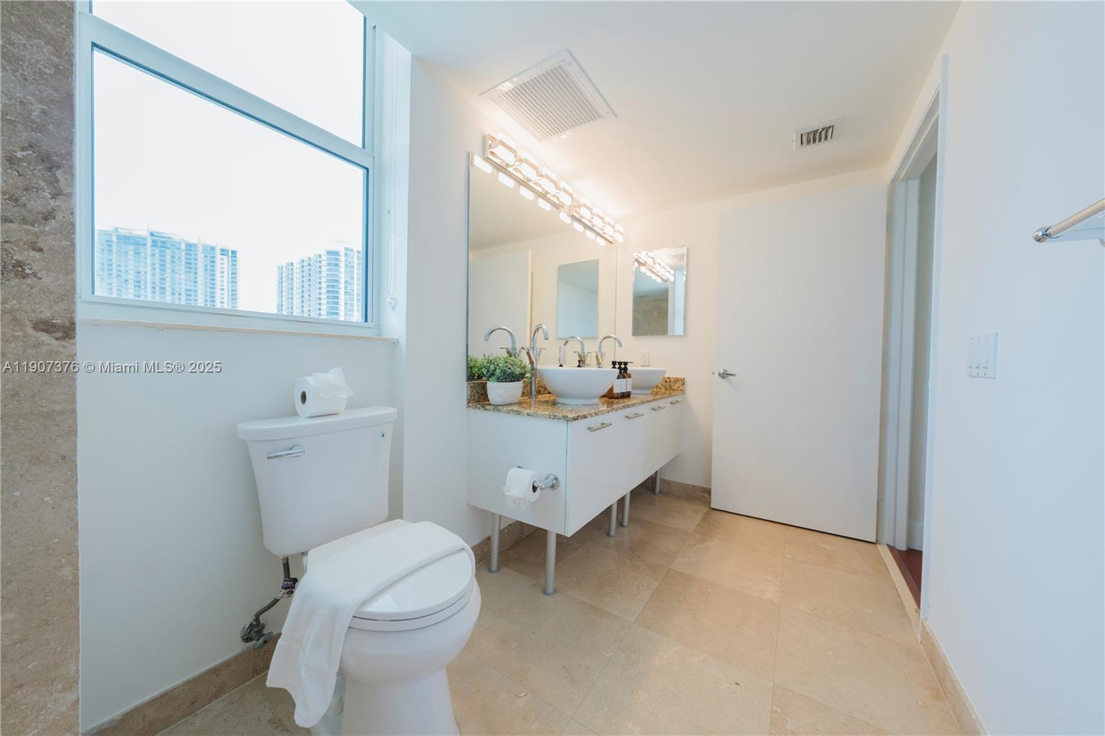 BRICKELL ON THE RIVER S T - Residential Lease