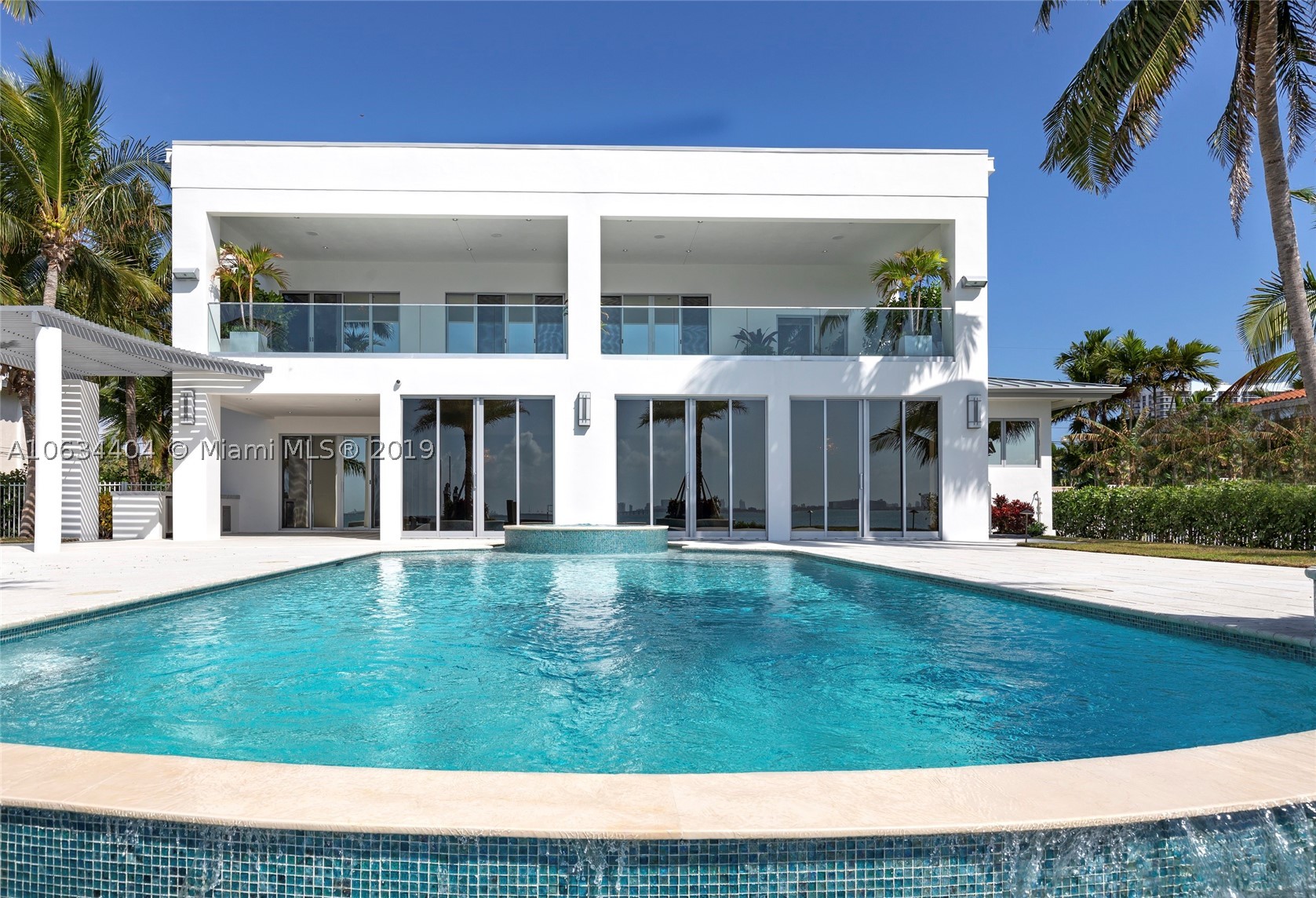 TREASURE ISLAND - Residential