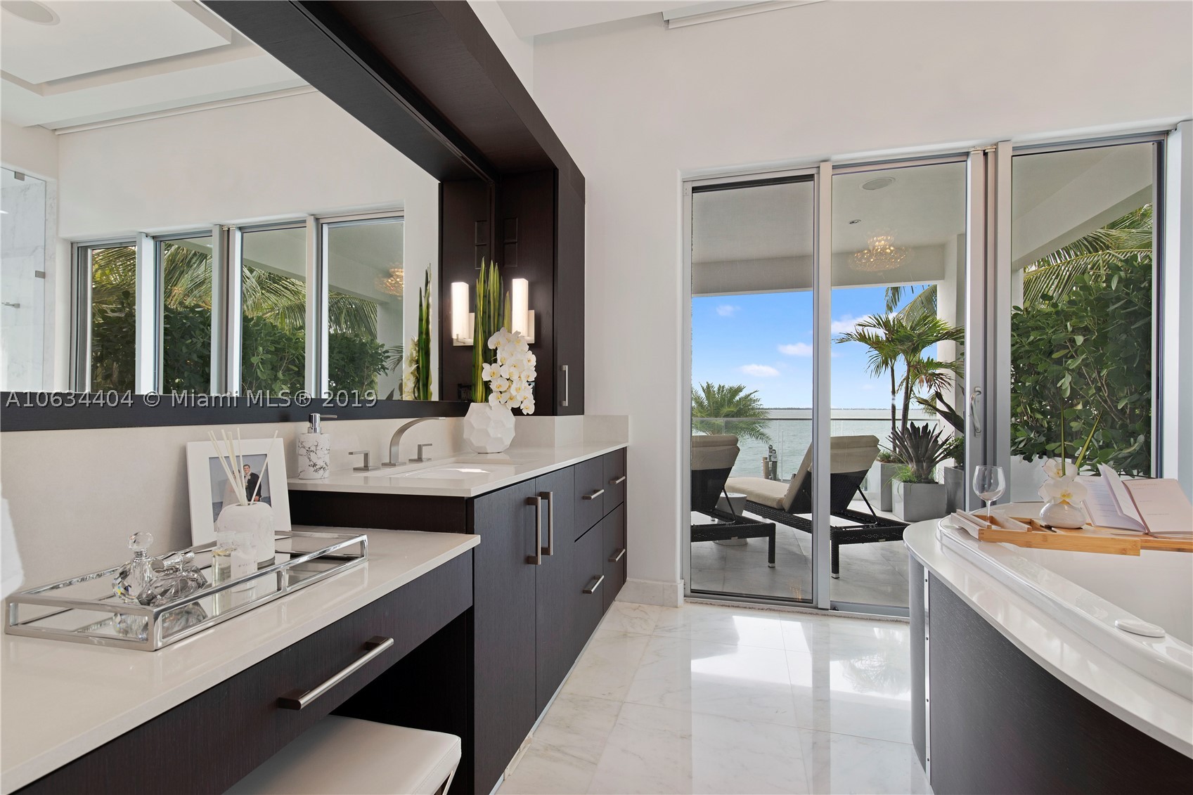 TREASURE ISLAND - Residential