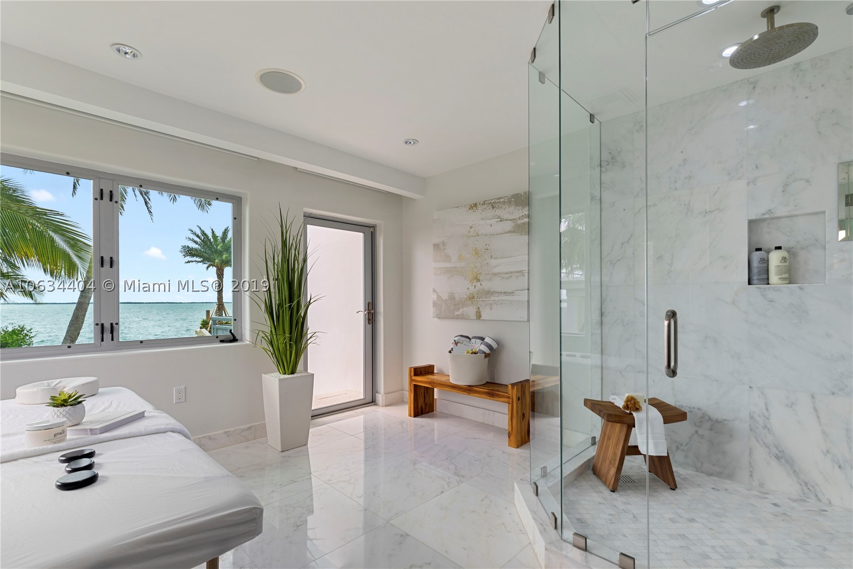TREASURE ISLAND - Residential