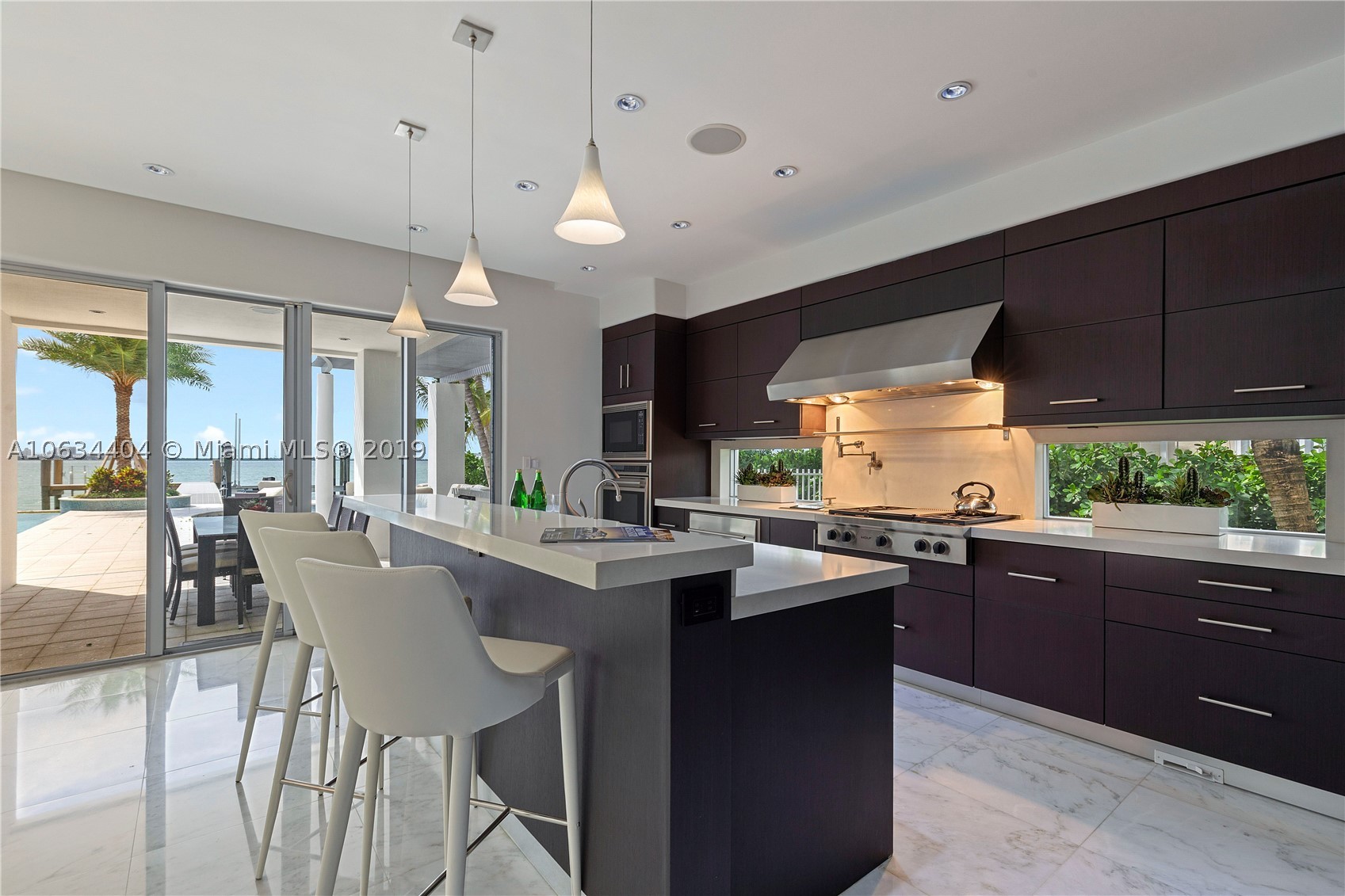 TREASURE ISLAND - Residential