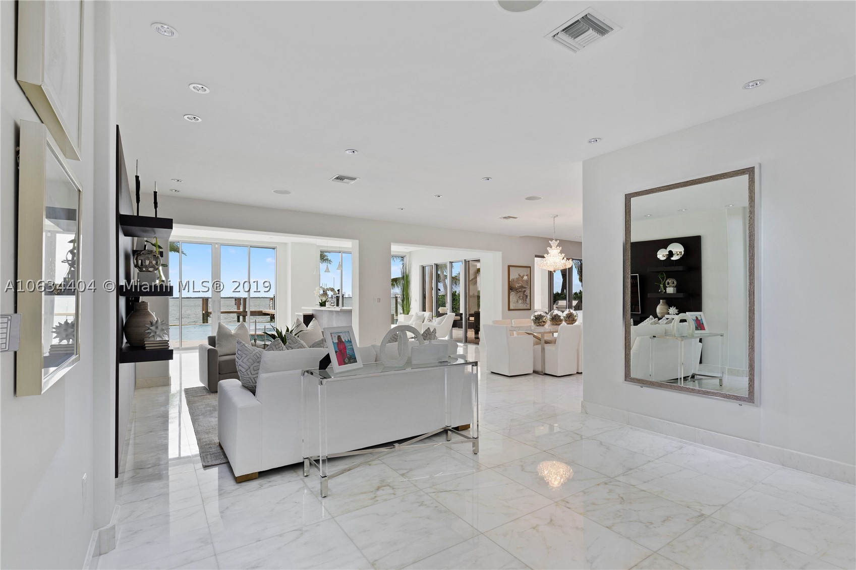 TREASURE ISLAND - Residential