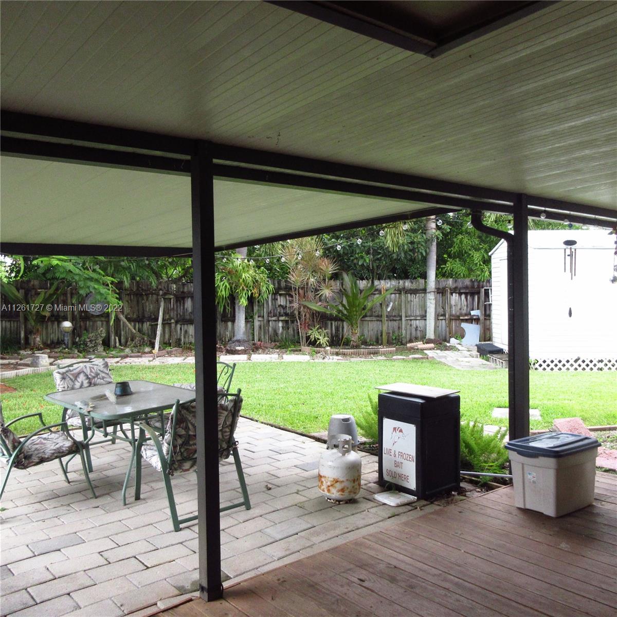 SCHOOL HOUSE SUB - Residential
