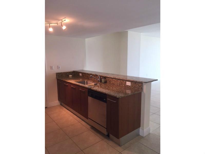 METROPOLIS II AT DADELAND - Residential Lease