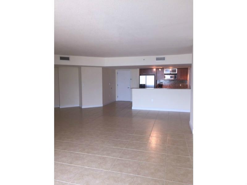 METROPOLIS II AT DADELAND - Residential Lease
