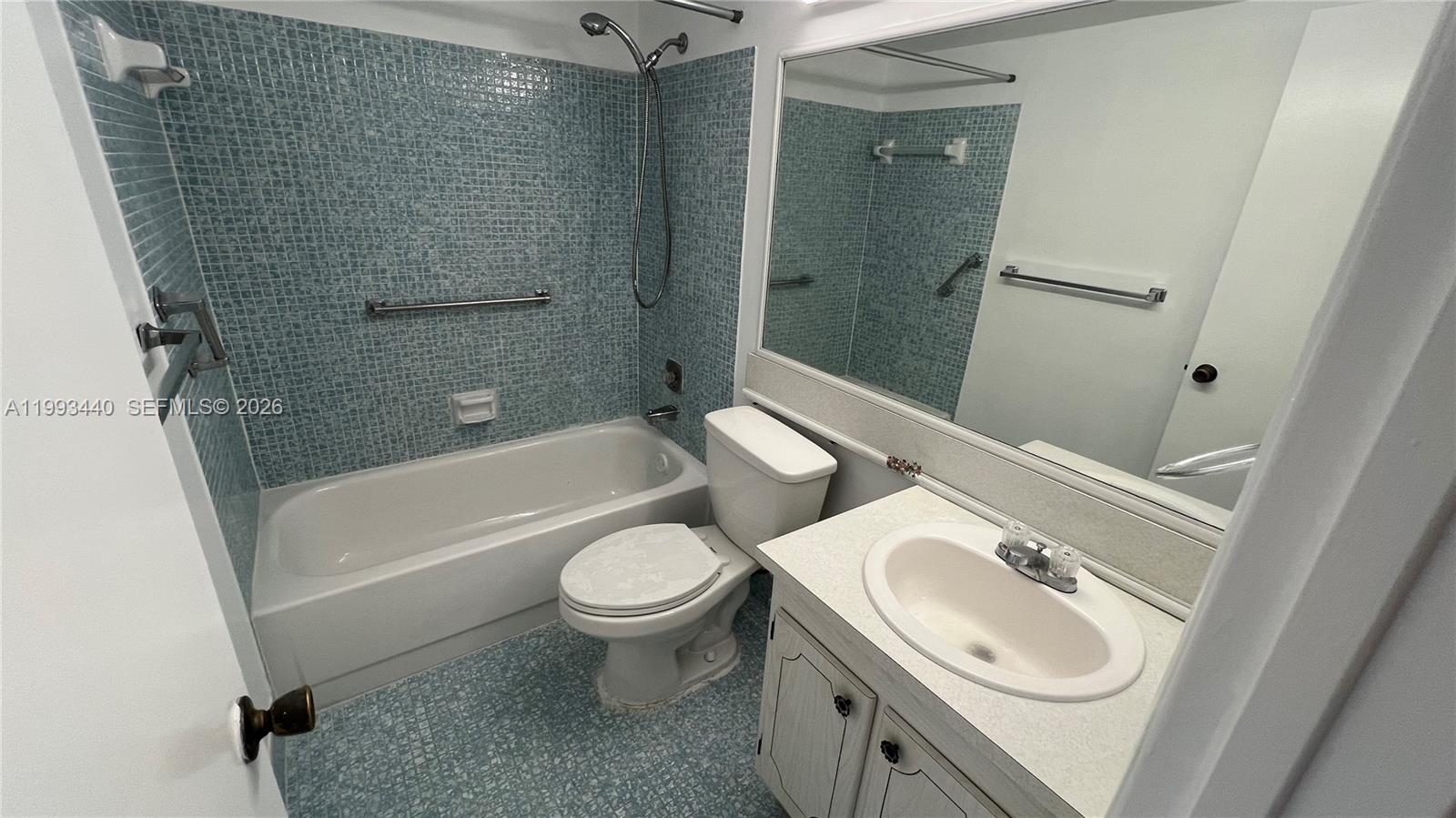 NEWPORT T CONDO - Residential Lease