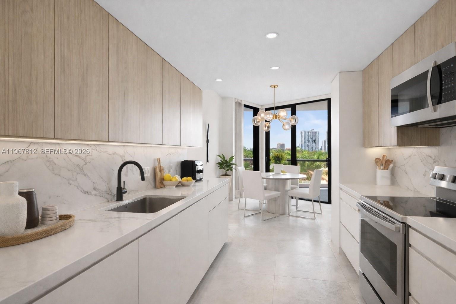 HAMPTONS WEST CONDO - Residential