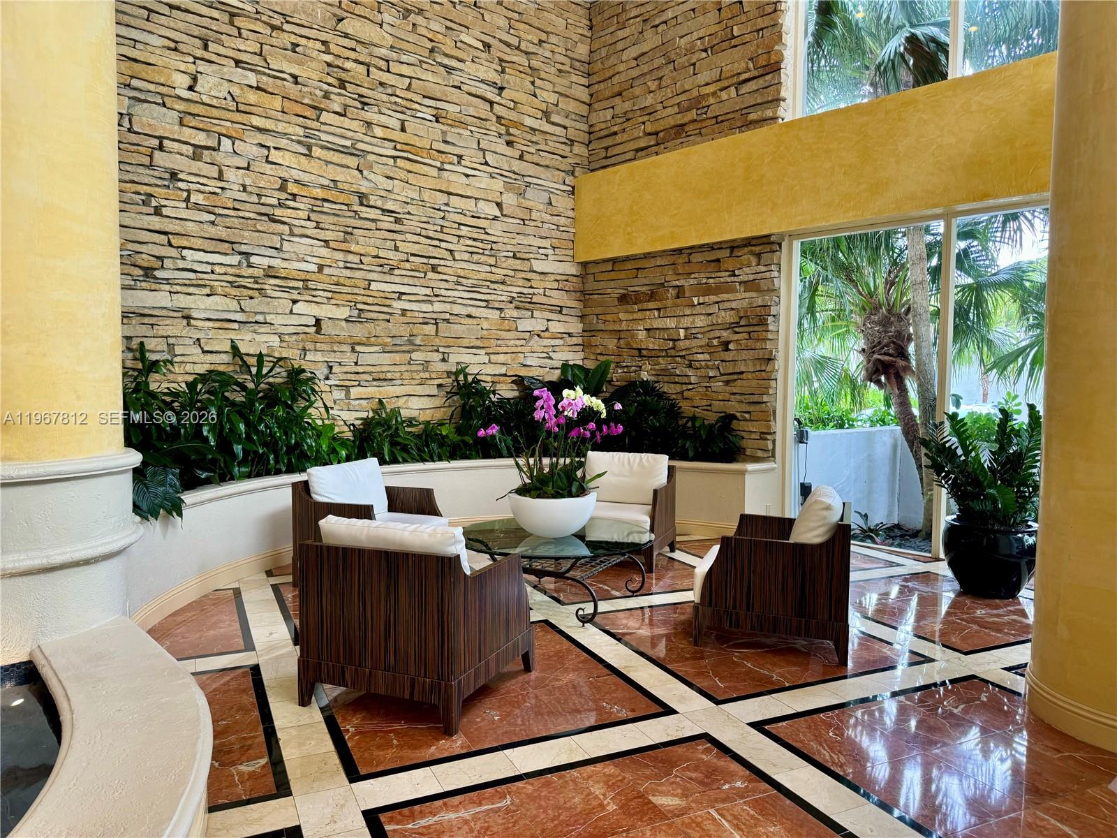 HAMPTONS WEST CONDO - Residential