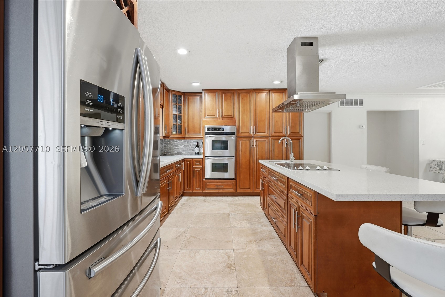 HOLLYWOOD HILLS - Residential