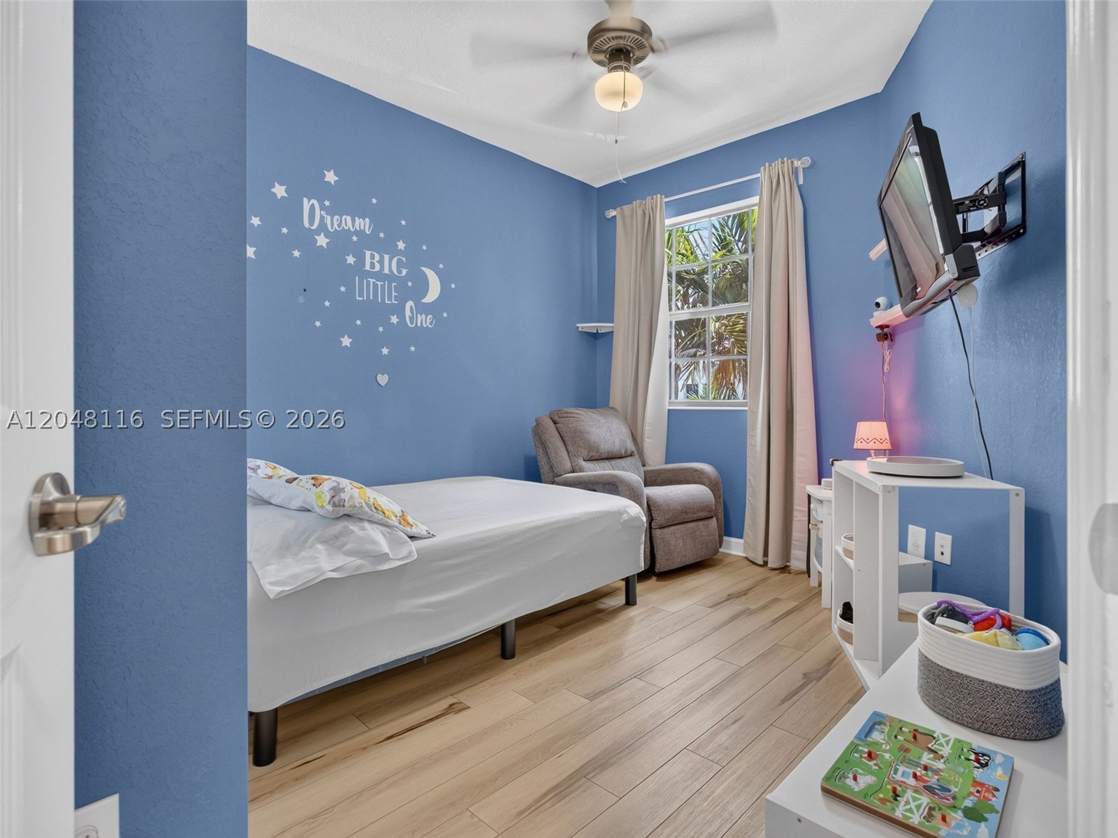 CHELSEA PLACE - Residential