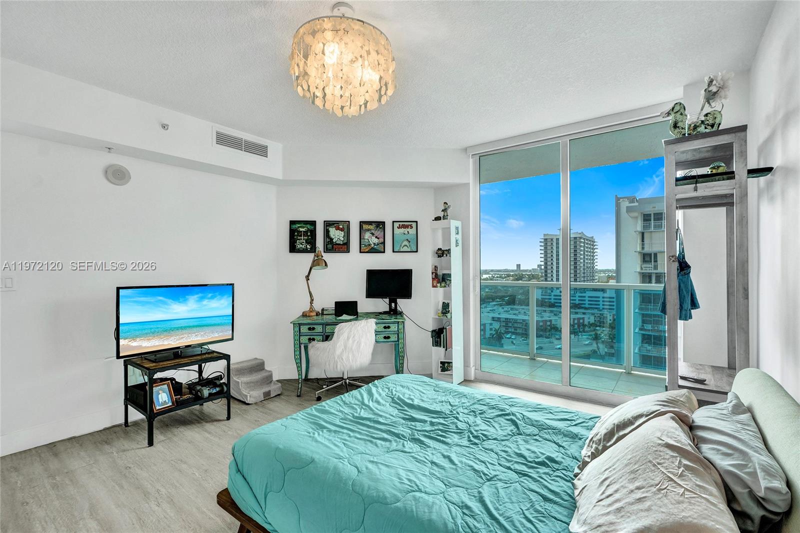 THE BRIDGEWATER CONDO - Residential