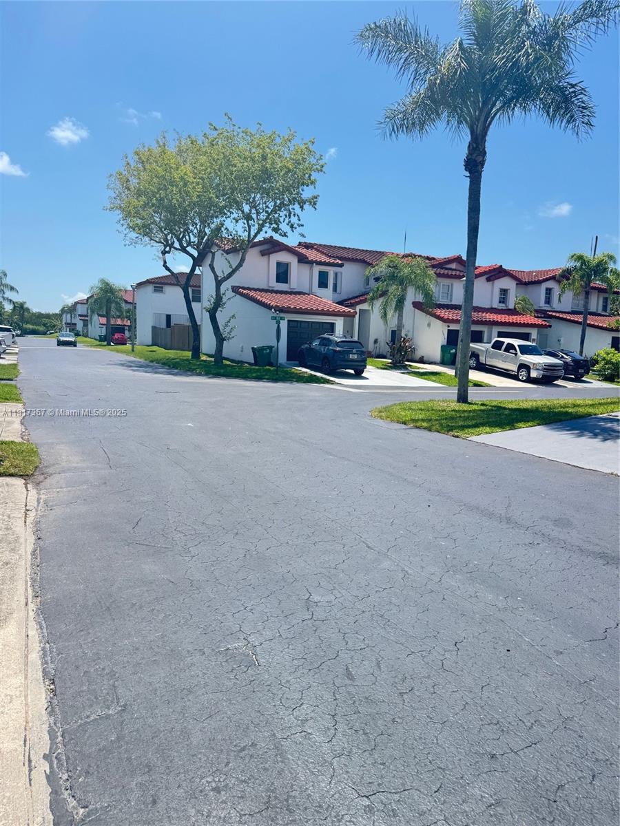 SAGA BAY TOWNHOMES - Residential