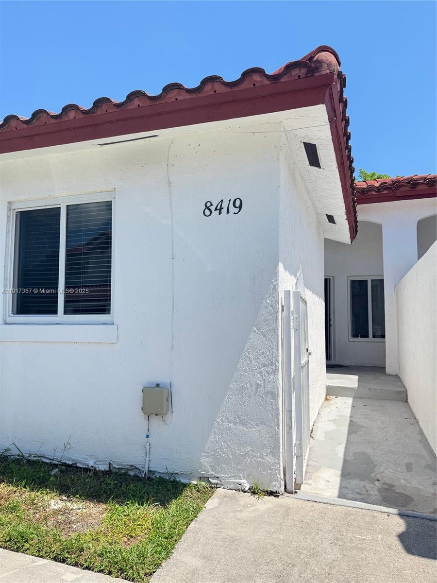 SAGA BAY TOWNHOMES - Residential