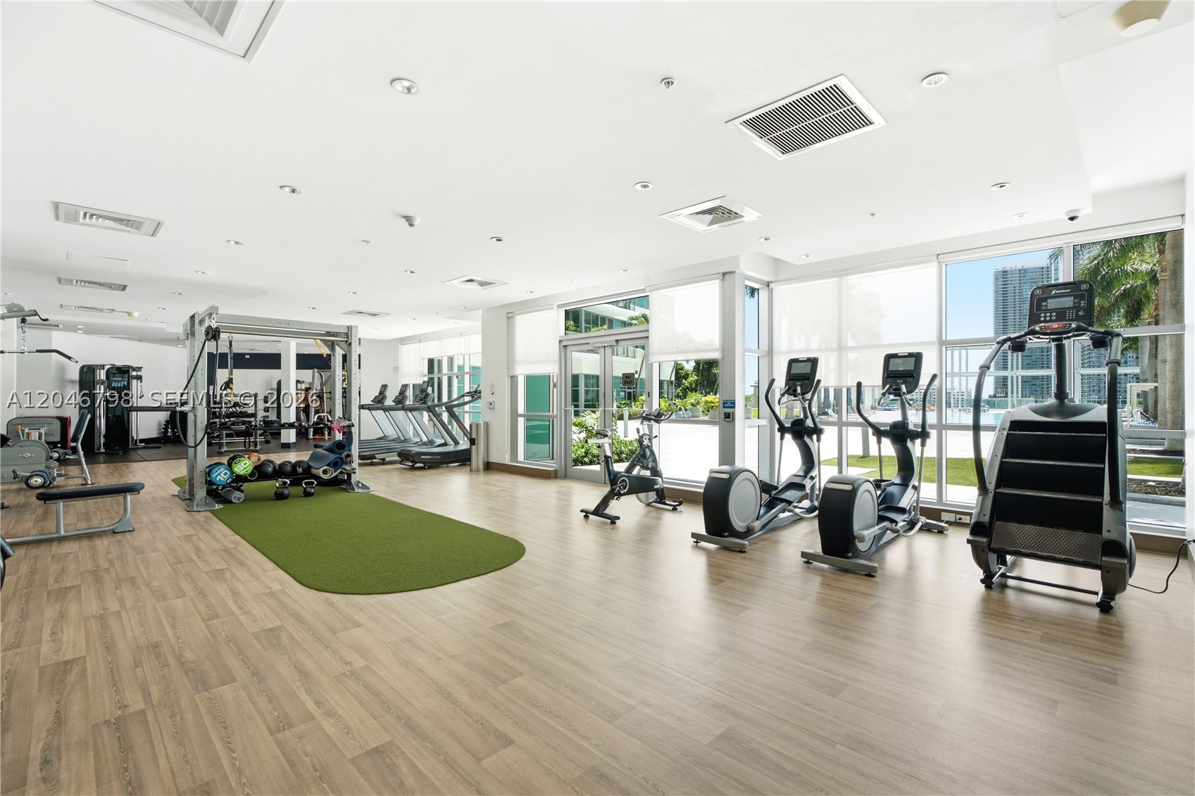 FOUR MIDTOWN MIAMI CONDO - Residential