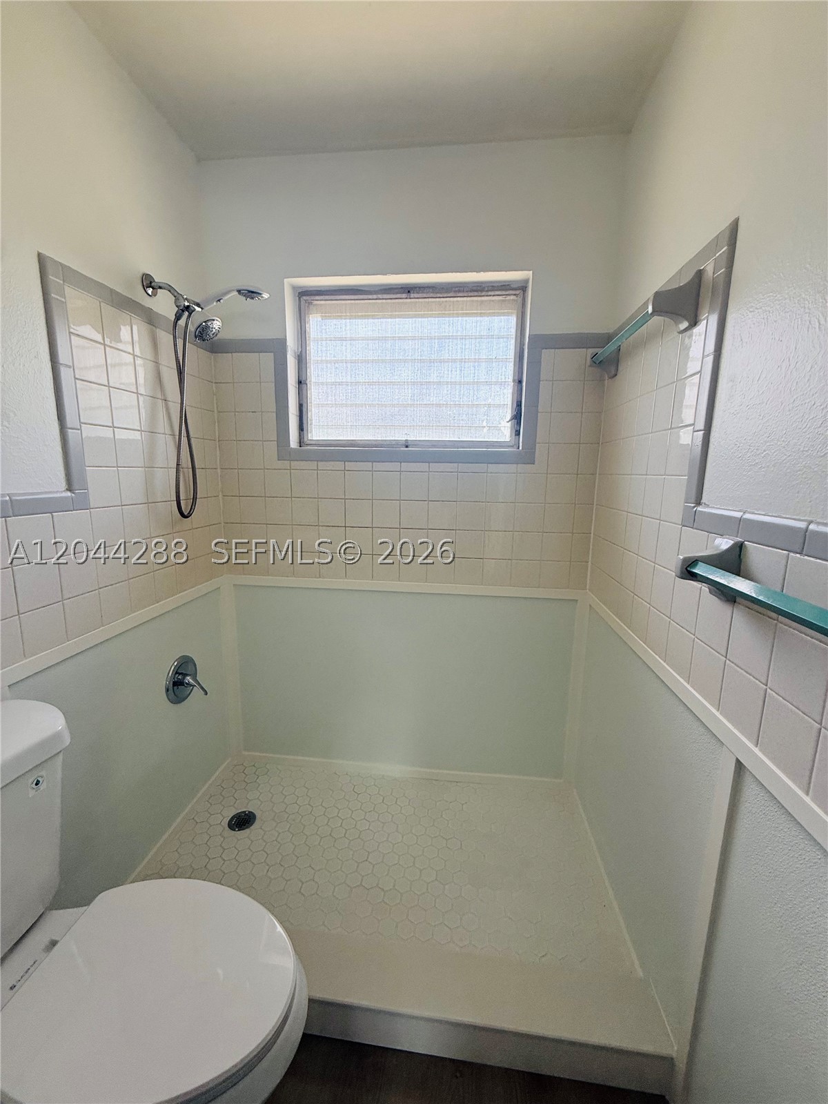 LOVEJOY VILLA - Residential Lease