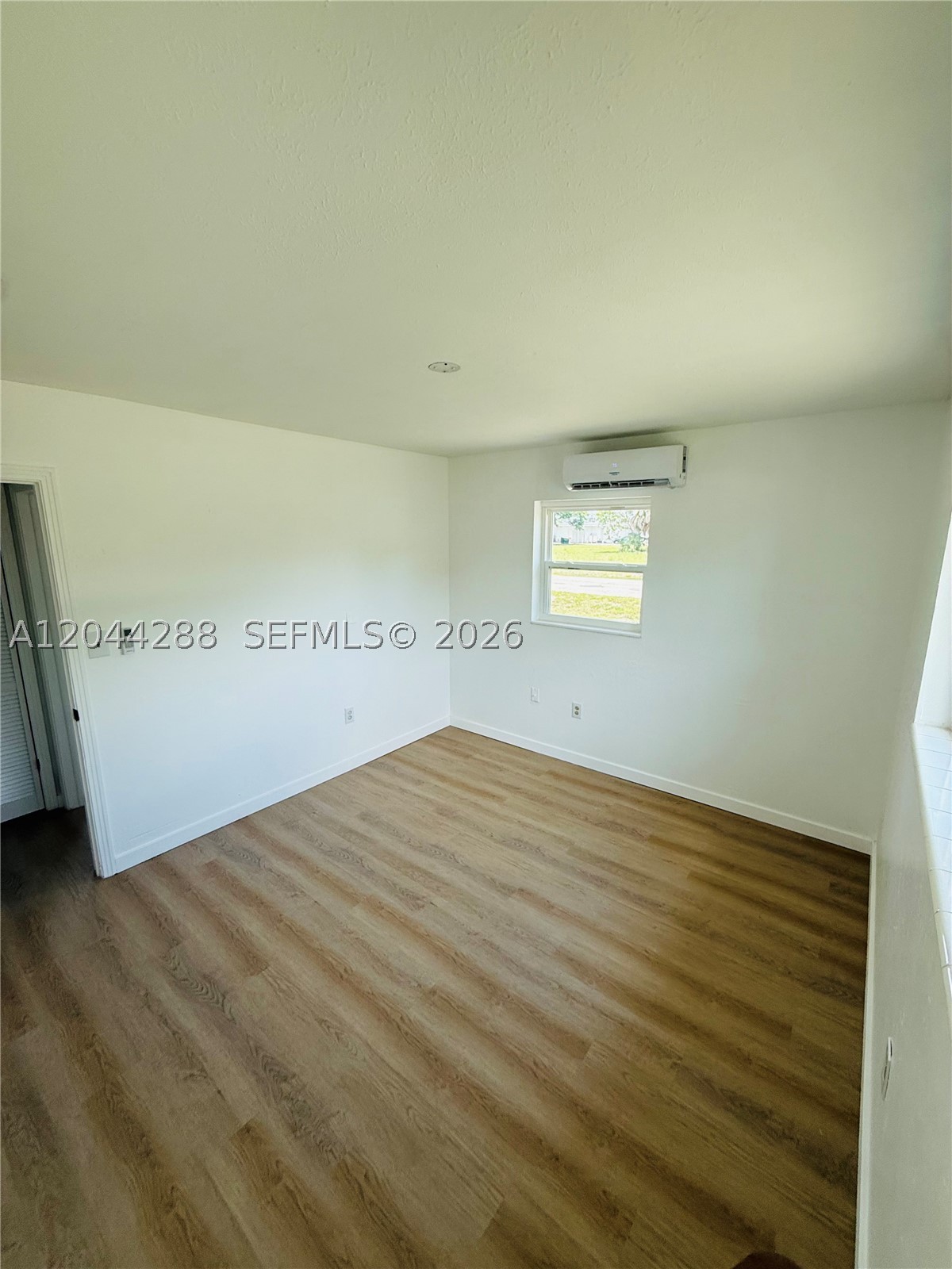 LOVEJOY VILLA - Residential Lease