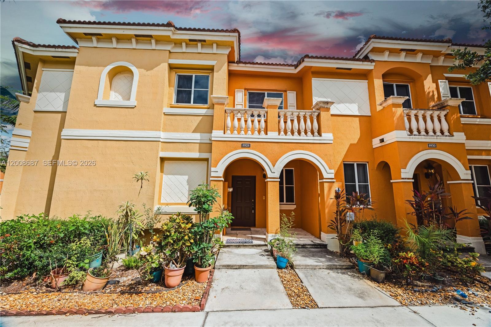 VILLAGE WALK - Residential
