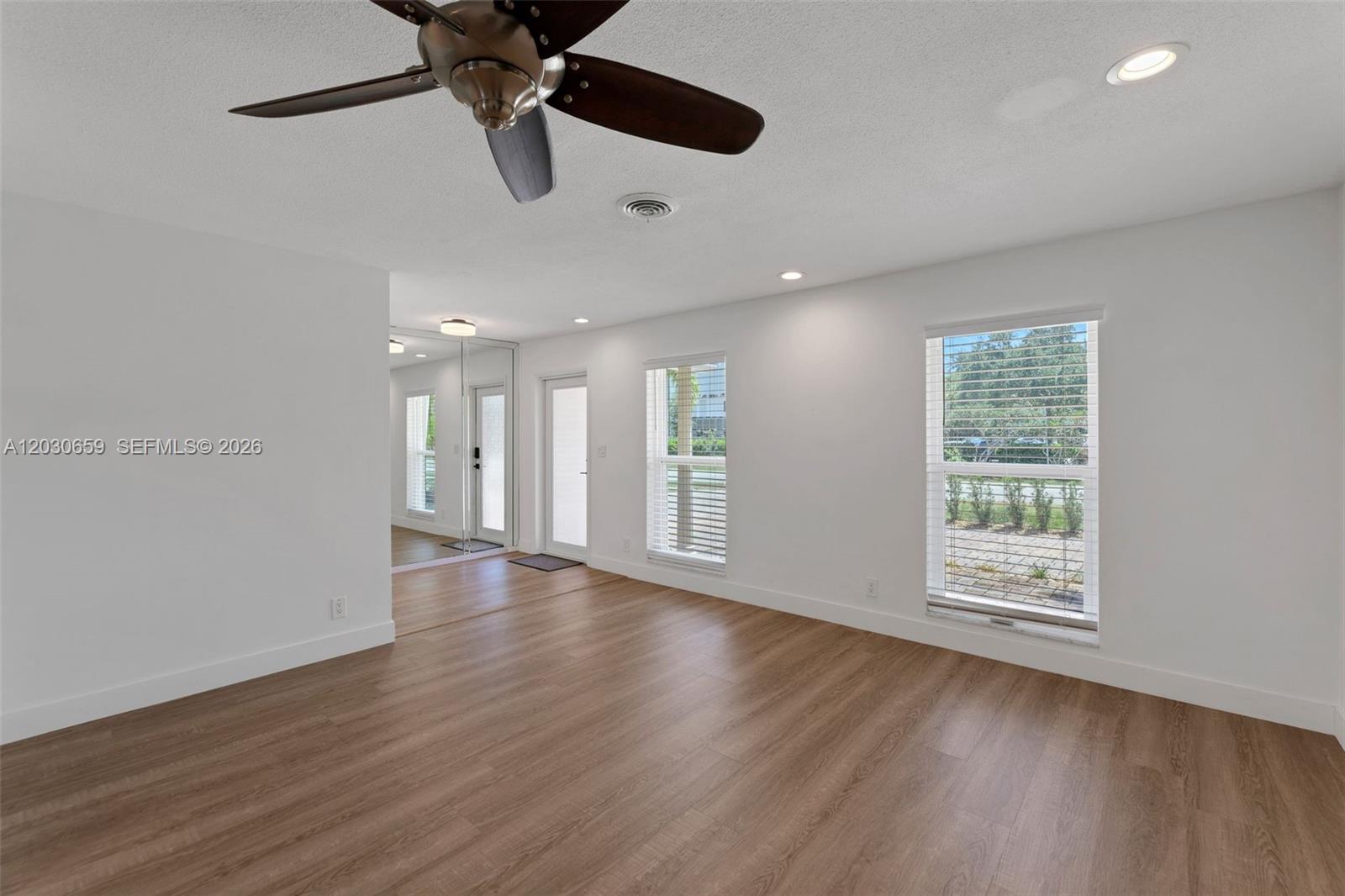 IMPERIAL POINT 2 SEC - Residential Lease