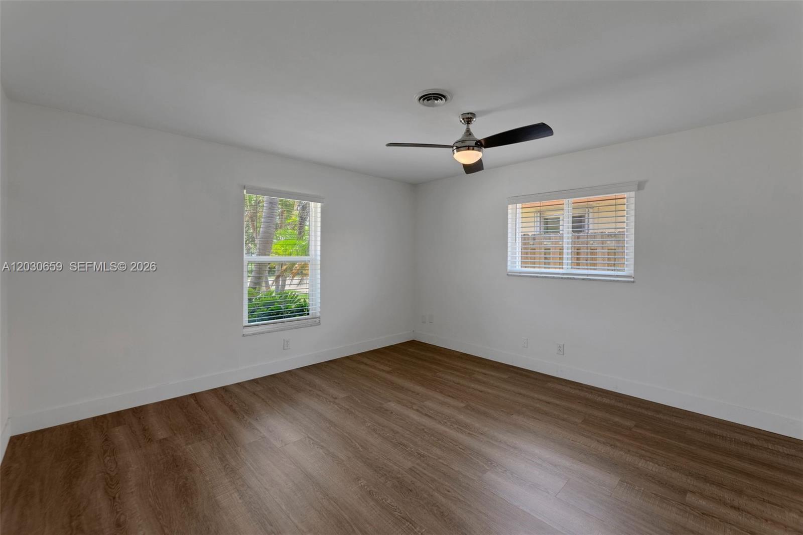 IMPERIAL POINT 2 SEC - Residential Lease