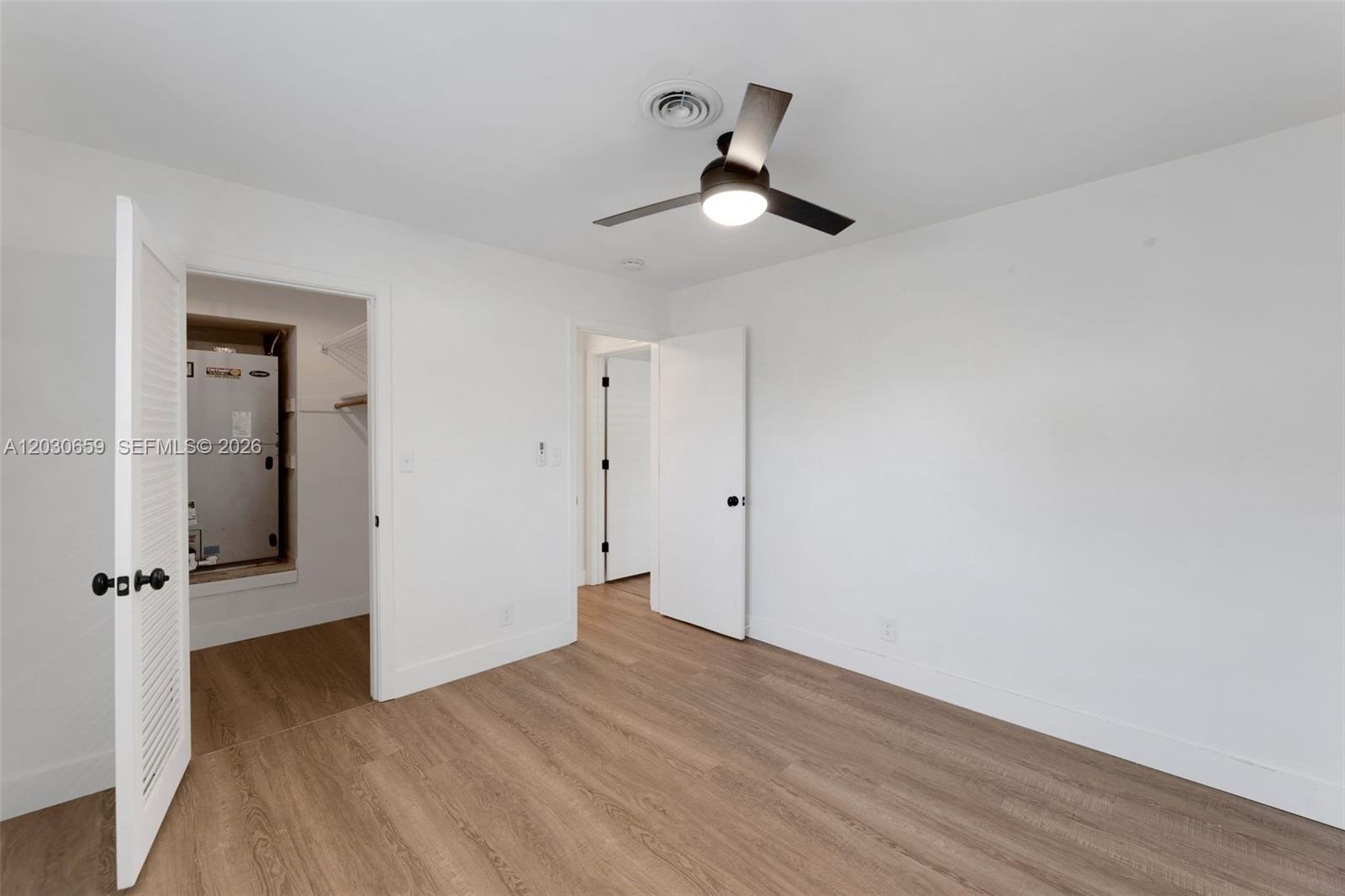 IMPERIAL POINT 2 SEC - Residential Lease
