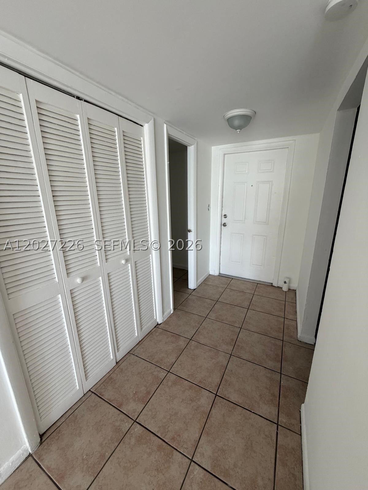 OLA CONDO - Residential Lease