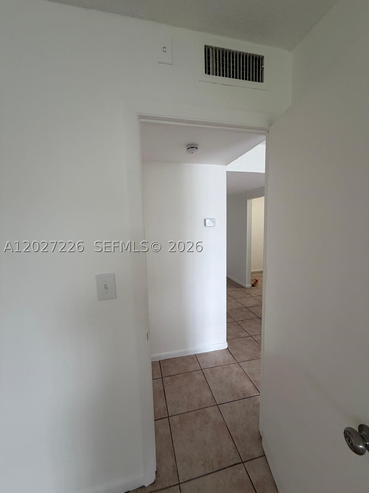 OLA CONDO - Residential Lease