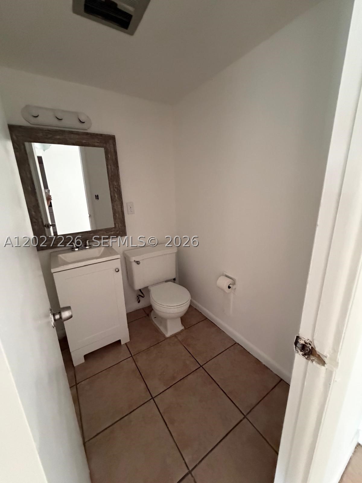 OLA CONDO - Residential Lease