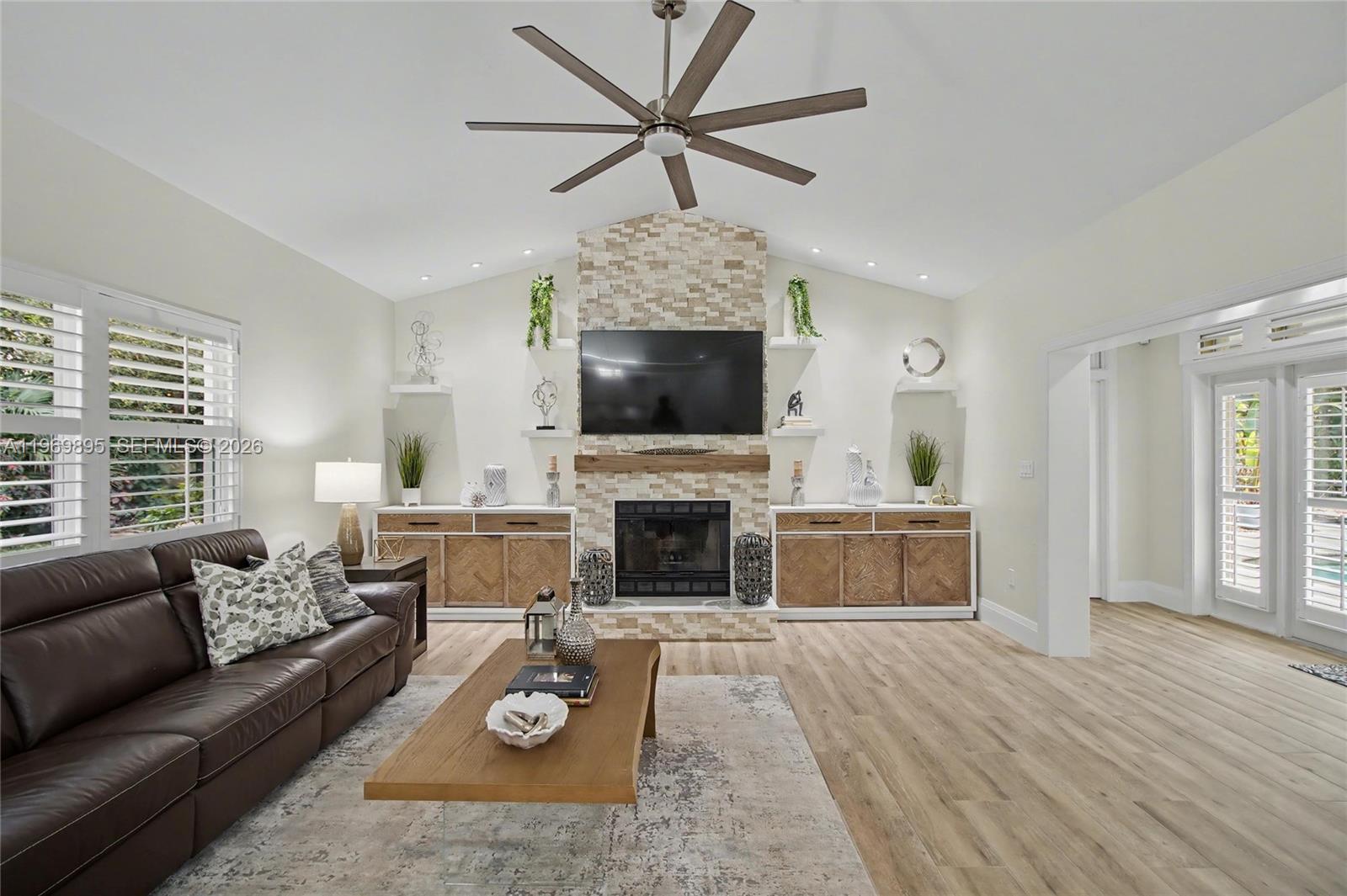 LOGAN WOODS - Residential