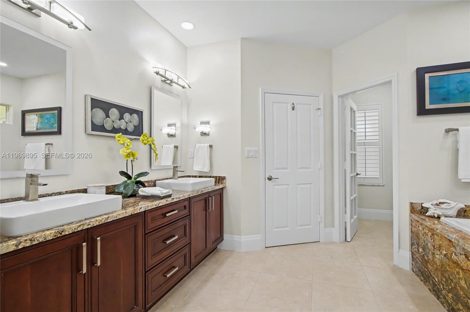 LOGAN WOODS - Residential